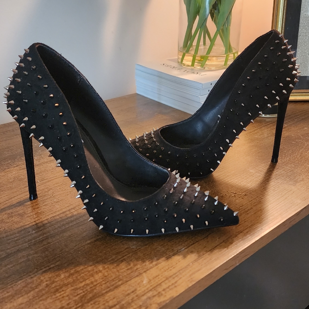 Steve Madden Vala-S Studded Pumps